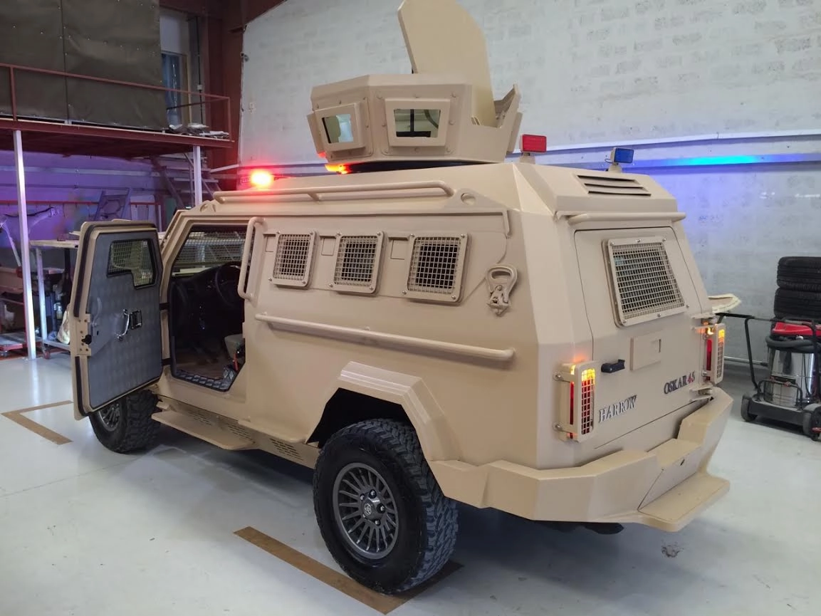 ARMORED PERSONNEL CARRIER (APR-2)